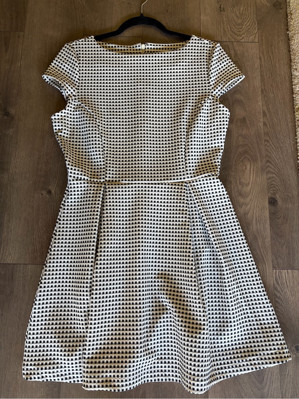 Banana Republic Black and White Checkered Fit and Flare Dress Size 4